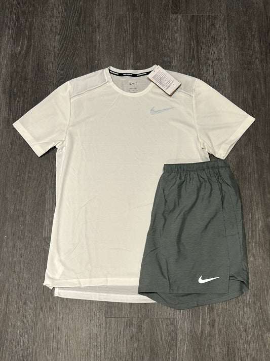 Nike Miler 1.0 White & Nike Challenger Short Grey Set